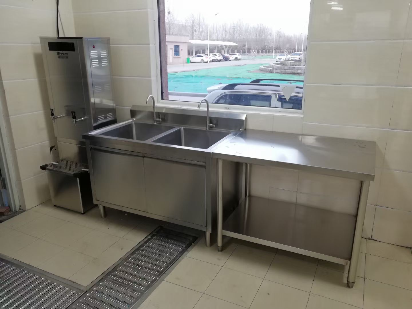 嘉峪关市学校食堂厨房设备中央厨房设备 - 价格